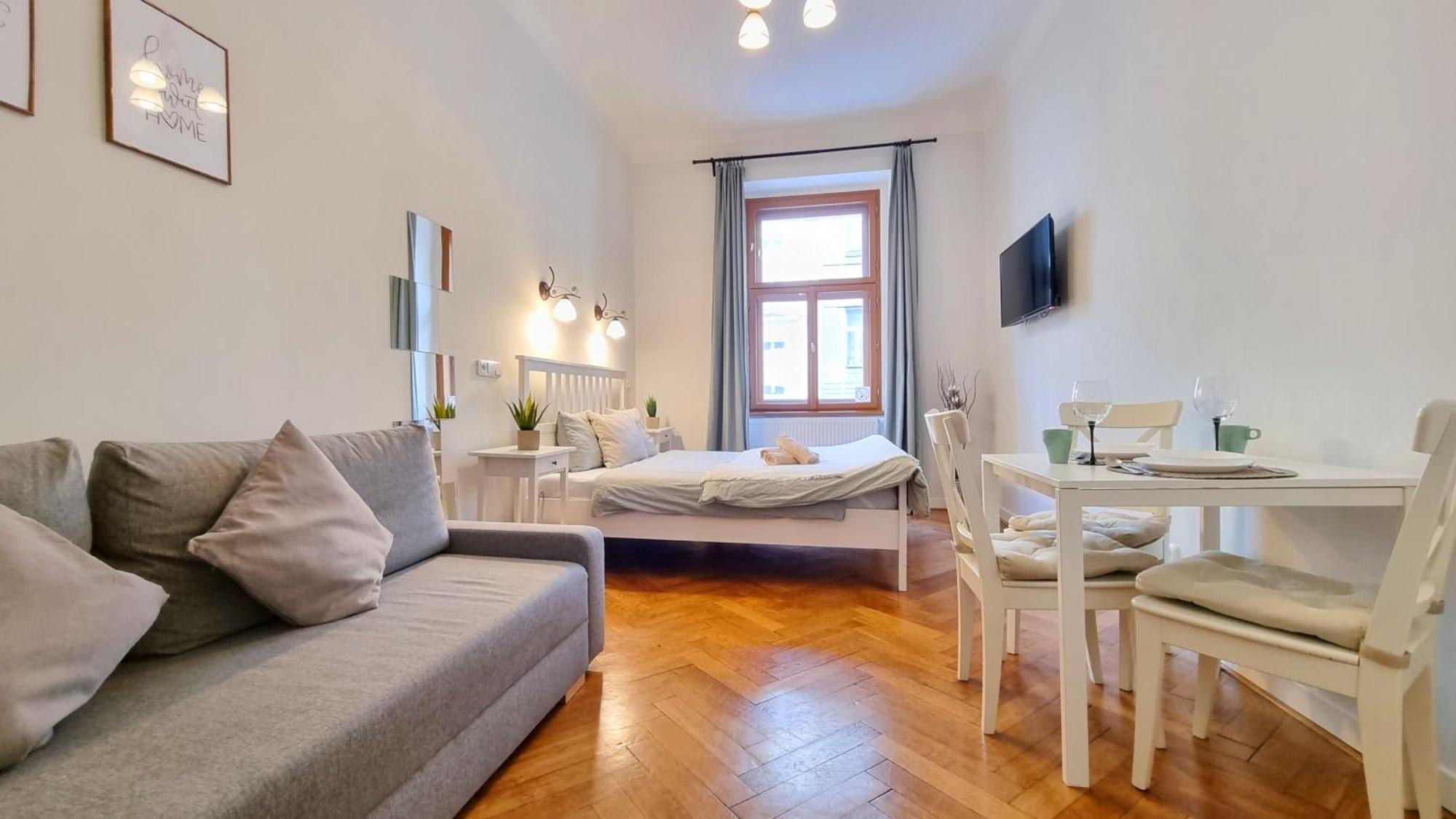Finnem Rentals Florenc Prague Exterior photo