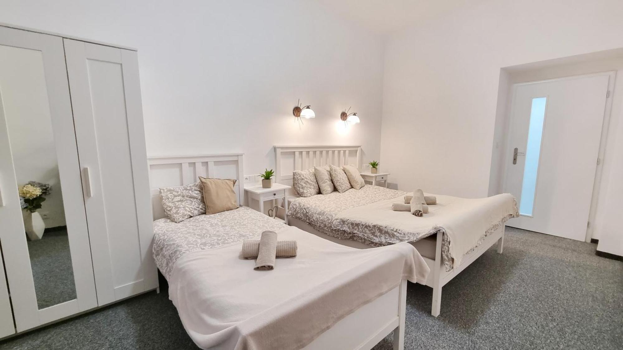 Finnem Rentals Florenc Prague Exterior photo