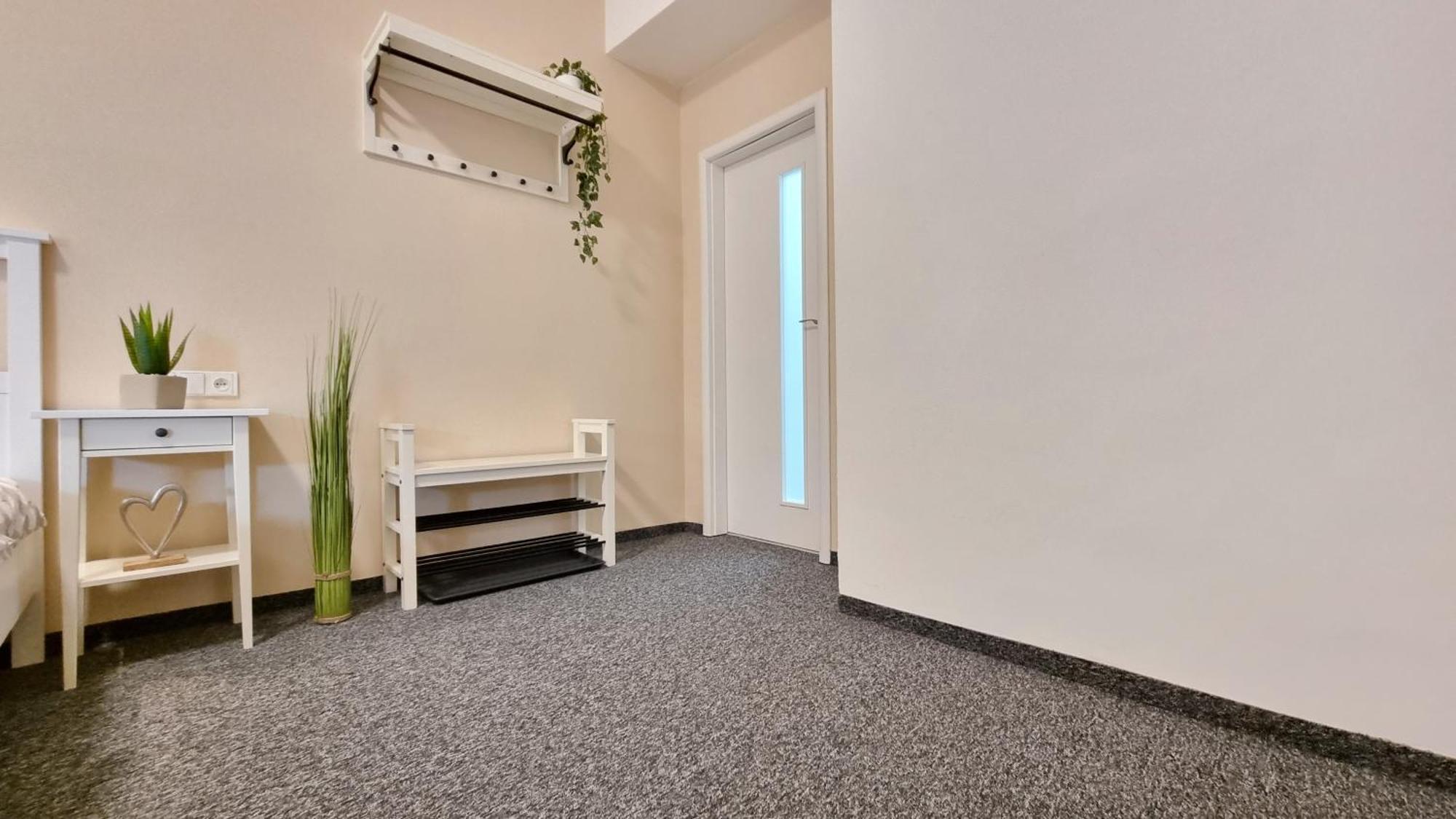 Finnem Rentals Florenc Prague Room photo